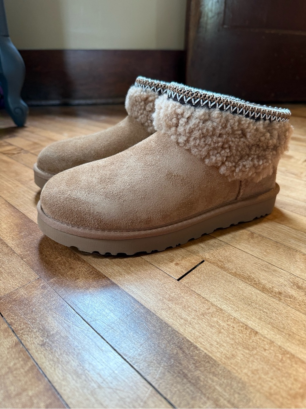 UGG Chestnut Tan classic Ultra Mini Max Curly boot